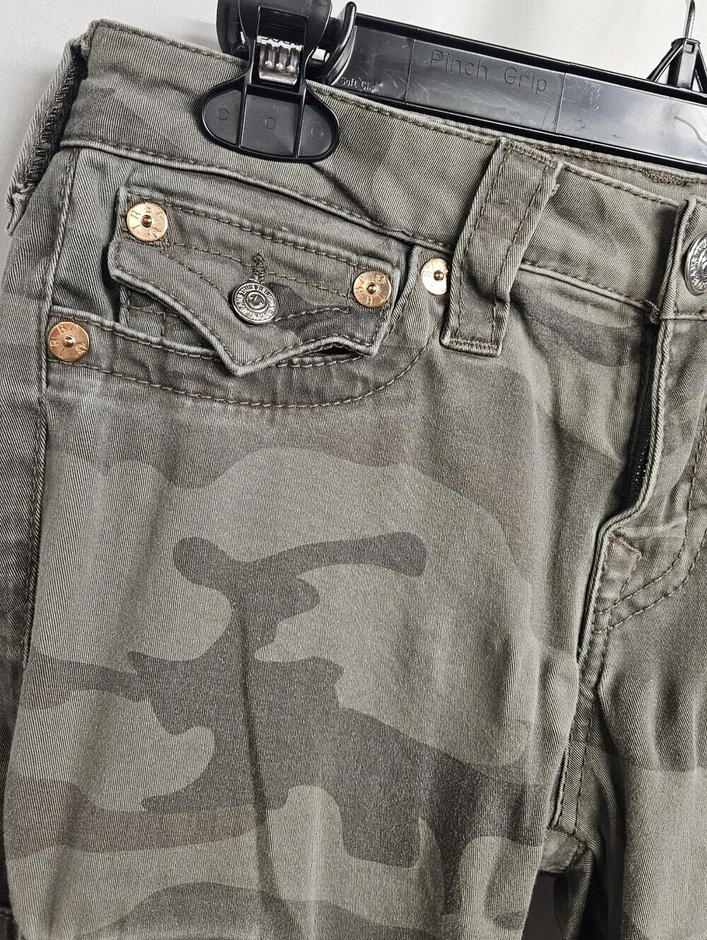 True Religion Green Camo Super Skinny Jeans Pants Size 28 Zipper Ankle Low Rise